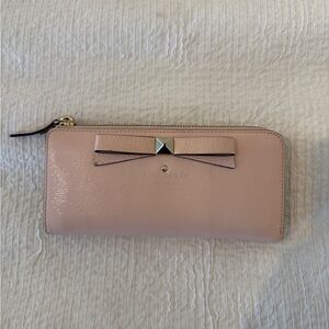 Kate Spade Pink Bow Wallet Gently Used